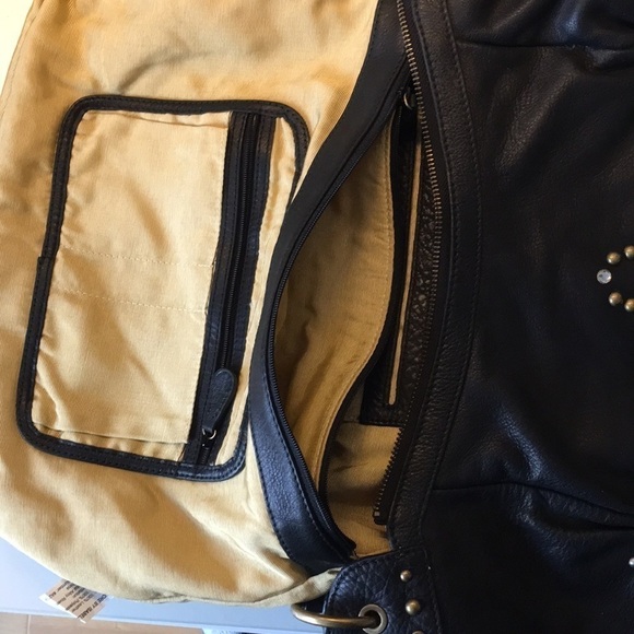 Fiore By Isabella NWT❤️Fiore Black Leather Studded Bag. P/A1091/20 - Picture 6 of 11